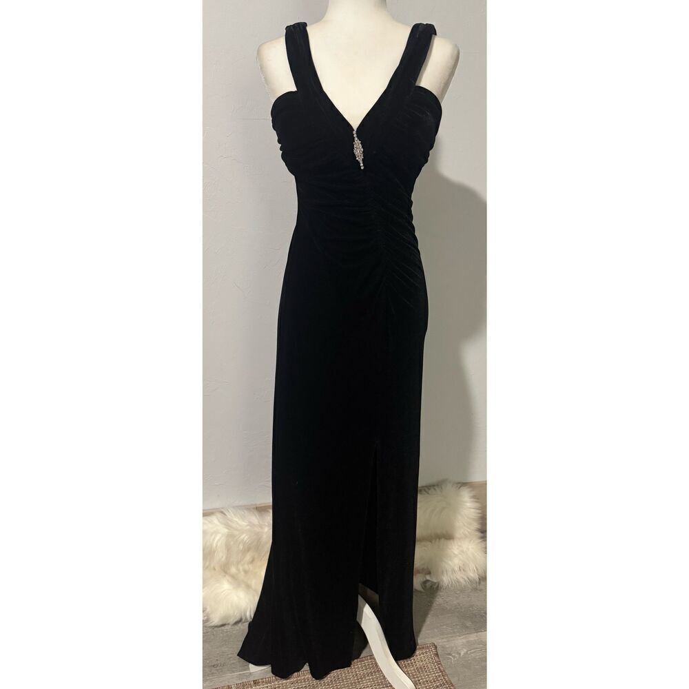 Masquerade black velvet long formal dress 5/6